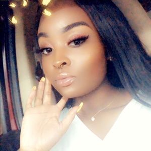 Meet your Posher, Tara